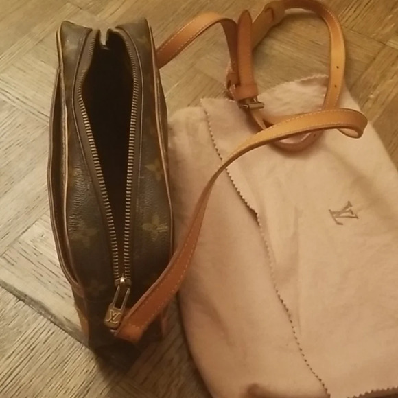 Louis Vuitton Monogram Trocadero Crossbody Bag - Picture 9 of 16